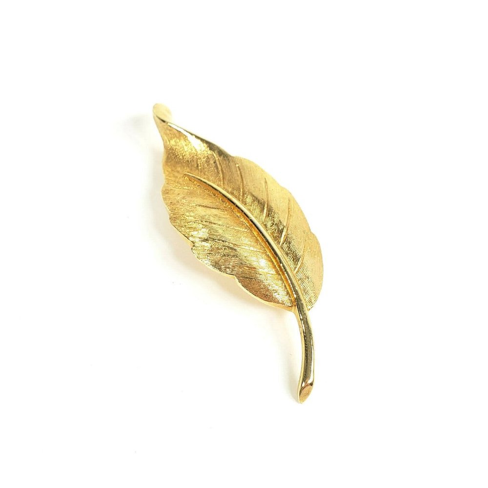 Vintage Avon Curled Leaf Brooch Graceful Leaf Gold - Picture 3 of 5